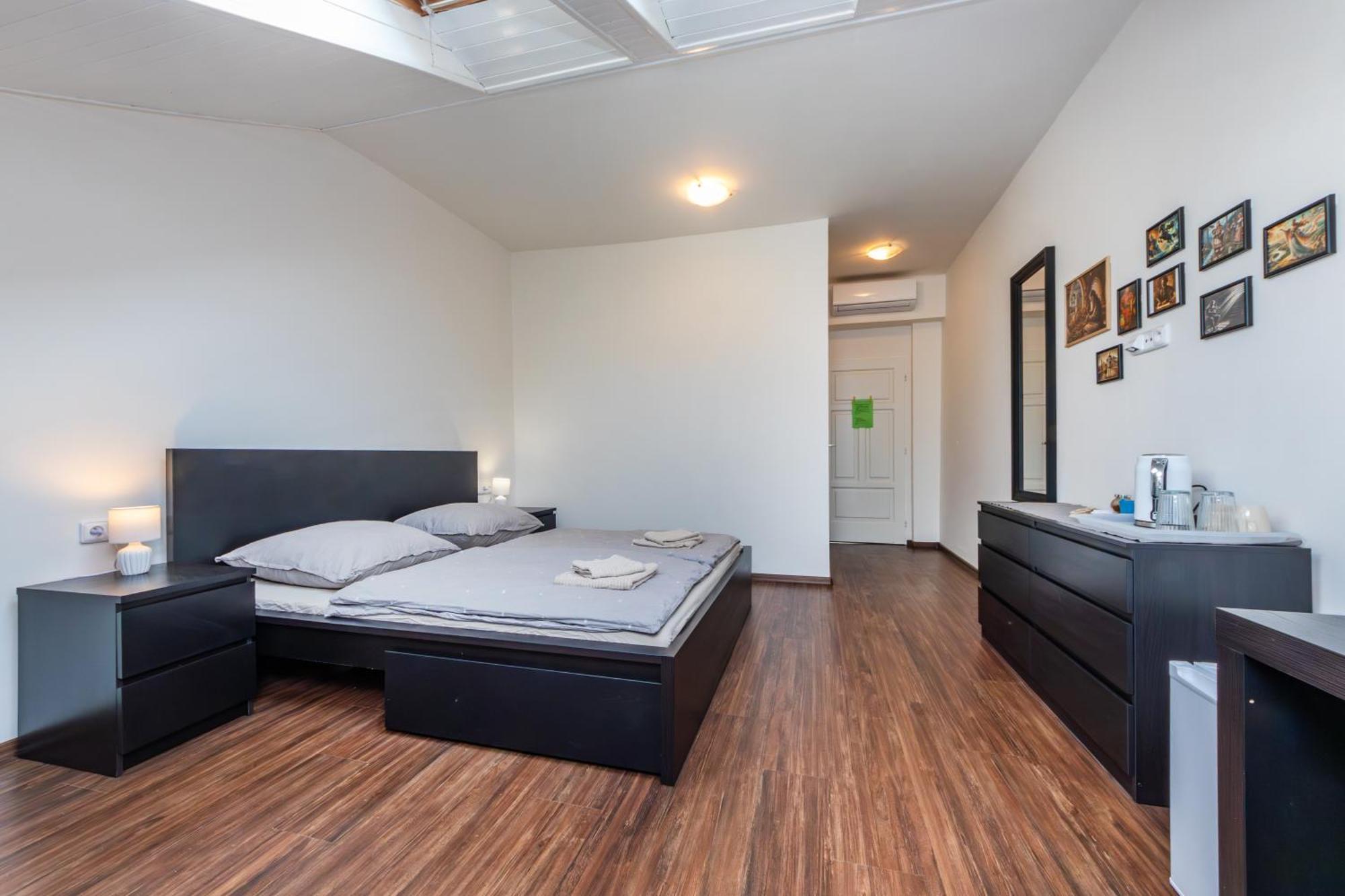Prague Legends Pension Экстерьер фото